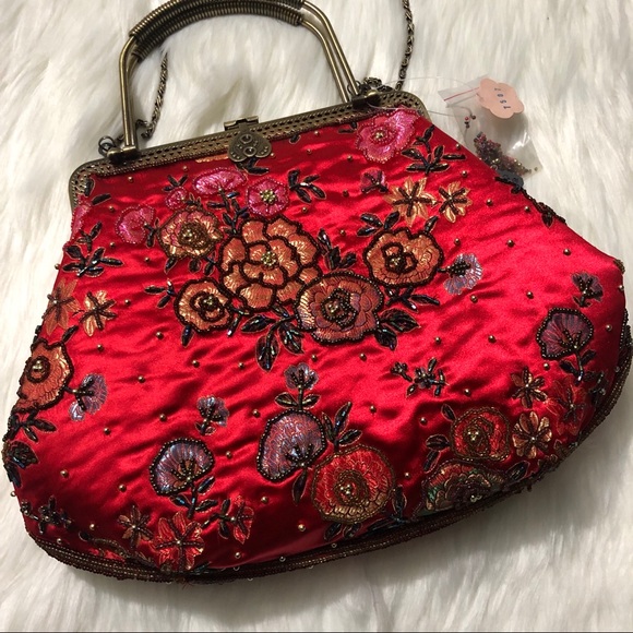 🌻SOLD🌻 Vintage // red beaded purse with detachab - Picture 2 of 8